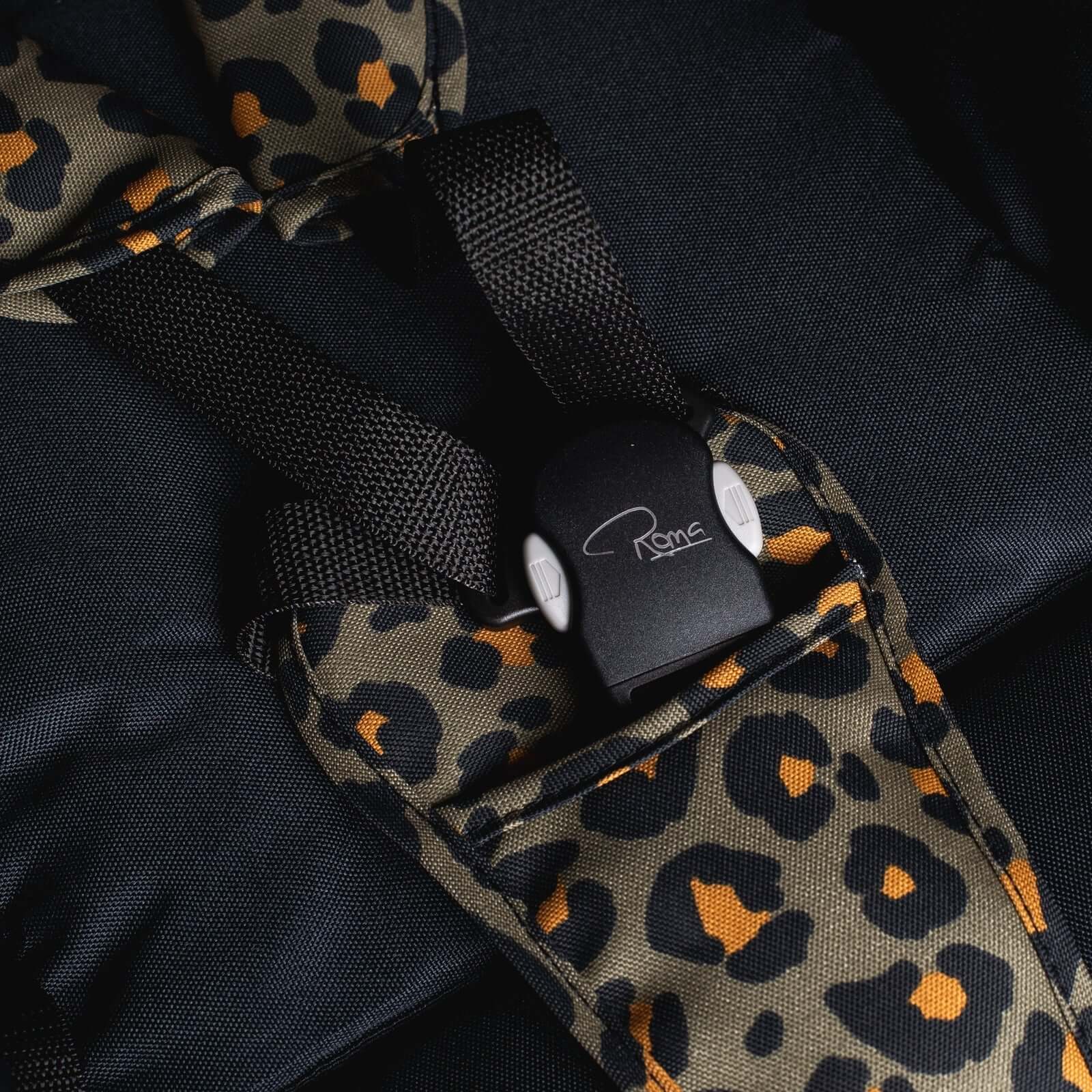 #color_khaki-leopard