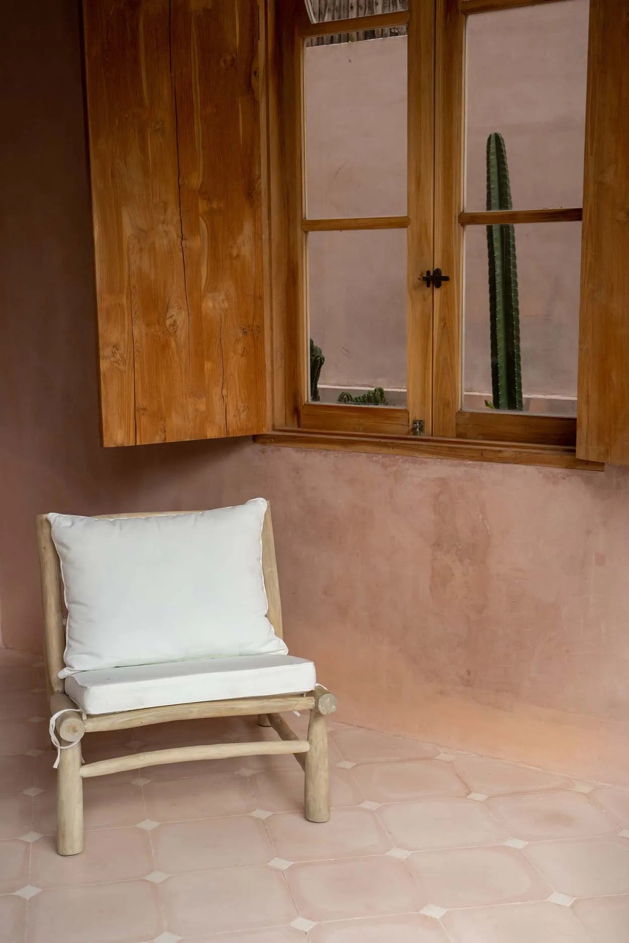 The Island One Seater - Natural White image 3
