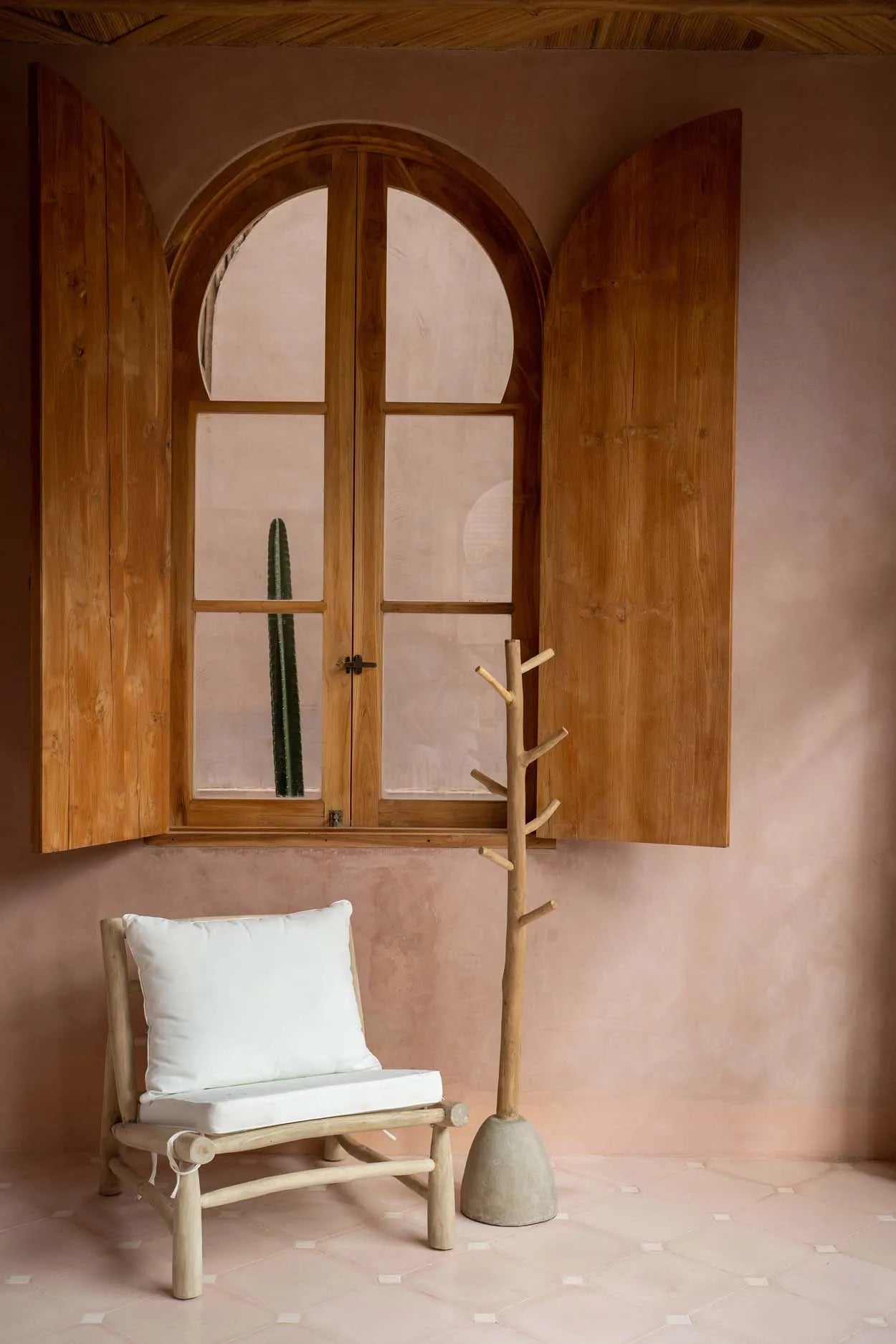 The Island One Seater - Natural White image 2