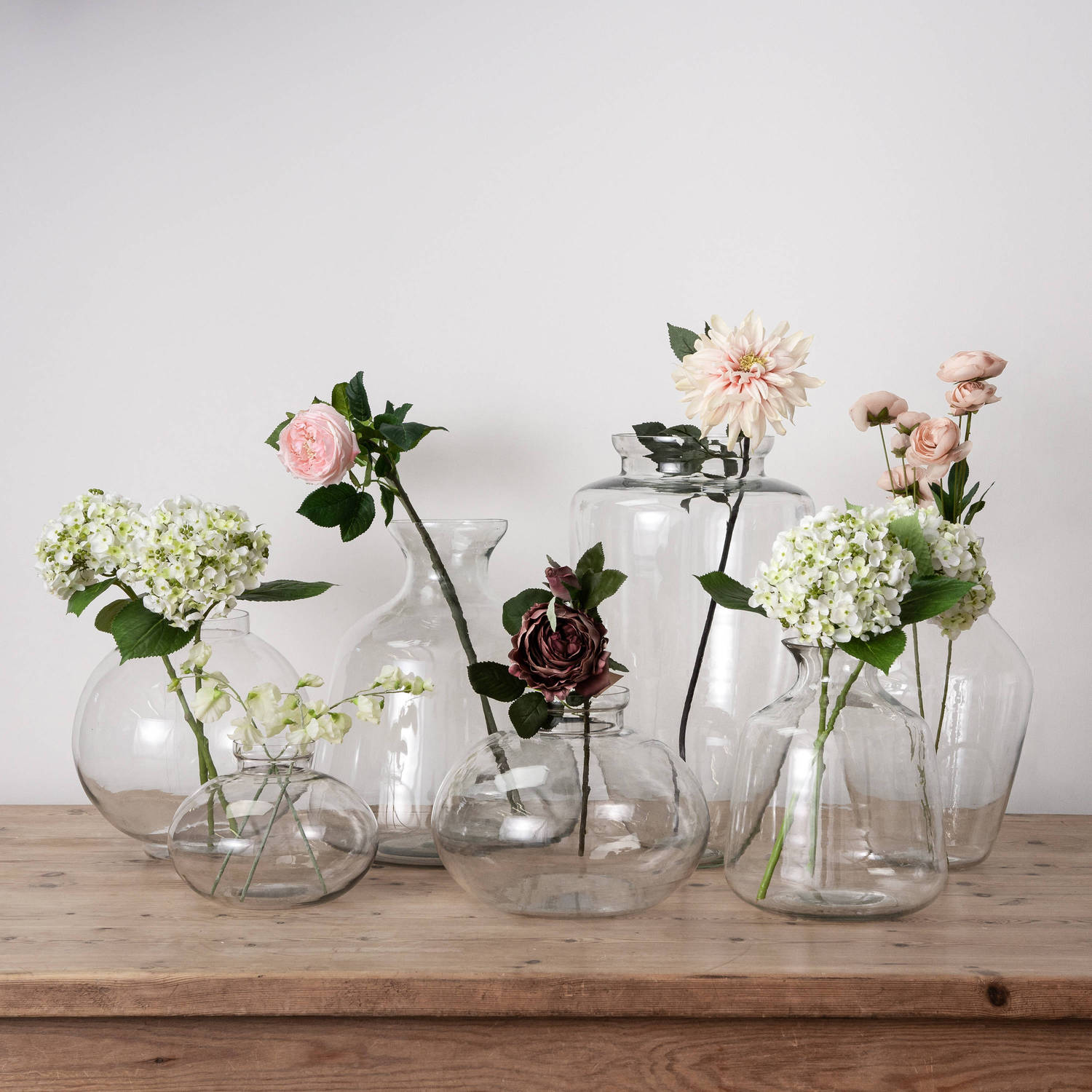 Hydria Glass Vase – Luxury Furniture by [Vendor]. Elegant floral display, modern design, premium home furnishings, curated collection.