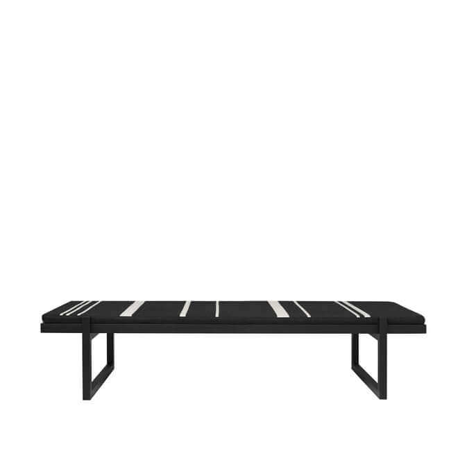 Minimal Daybed