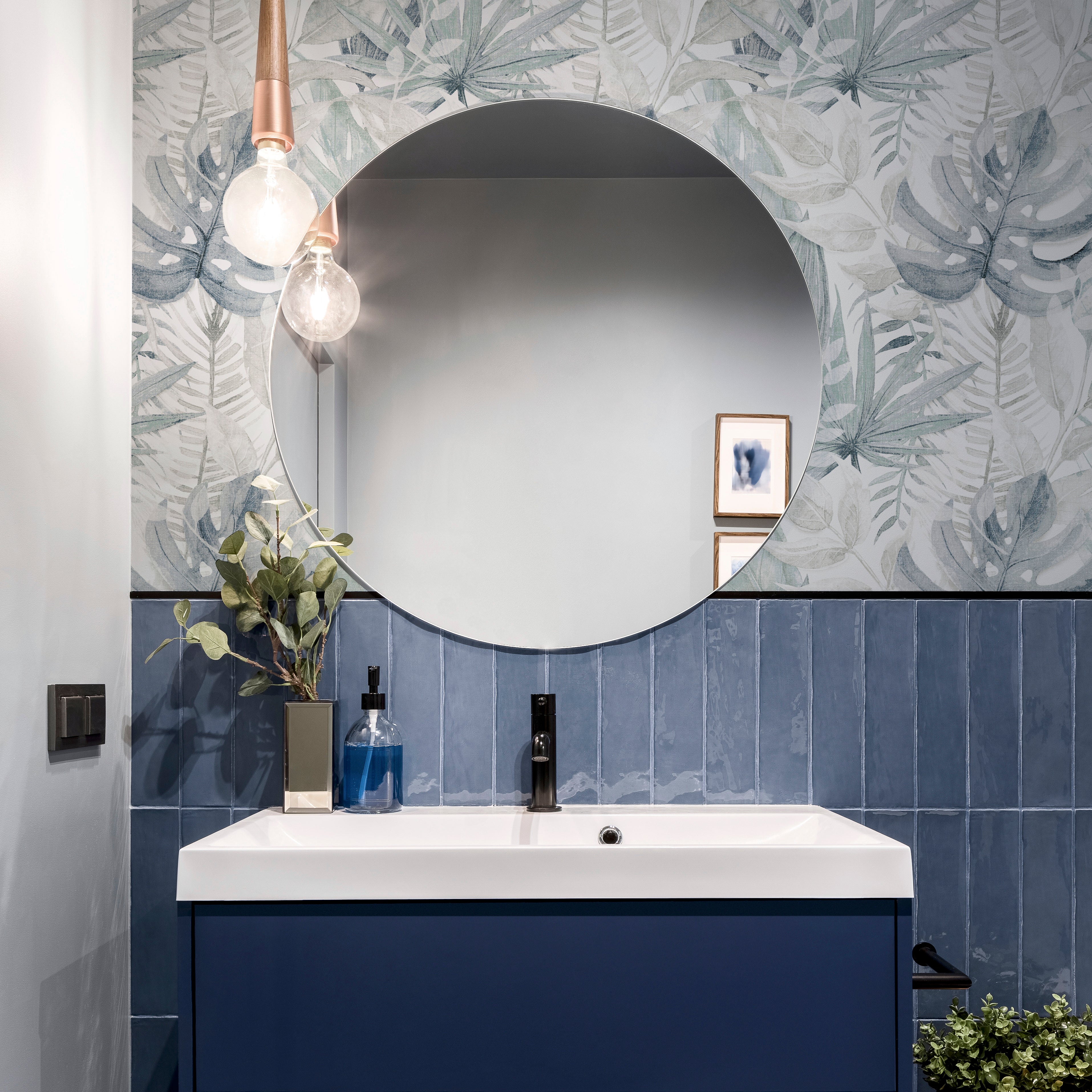 Chalky Tropical Soft Navy Wallpaper image 4
