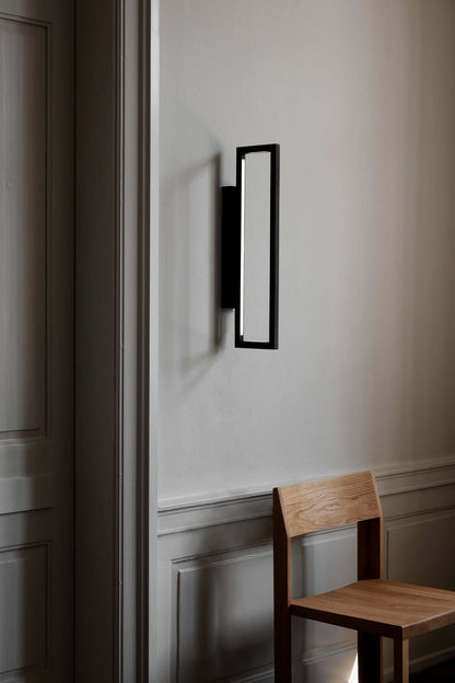 Outline Chair – Luxury and Designer Modern Furniture in Minimalist Design. Premium Home Furnishings for Elegant Interiors.
