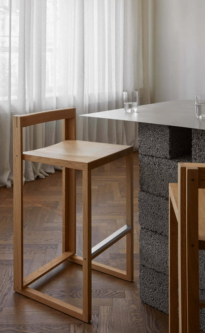 Outline Bar Chair High – Luxury Furniture for Modern Home Decor, crafted from FSC-certified oak for stylish sustainability.