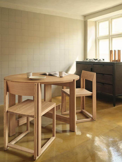Outline Chair – Luxury designer furniture in FSC-certified oak, showcasing minimalist Scandinavian design for premium home decor.