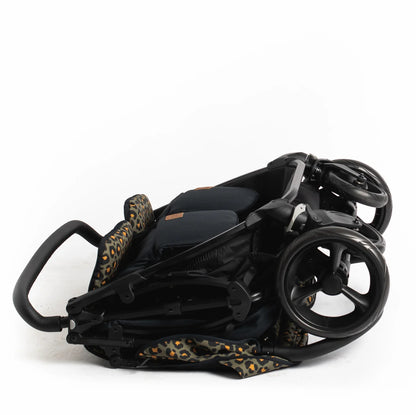 Roma Gemini 2 Base folded, luxury designer furniture for modern, chic baby travel. Essential for premium home furnishings and style.